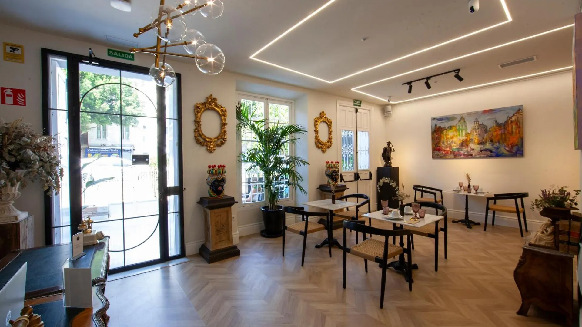 Pries Homes - Little Lotus Málaga Appartement