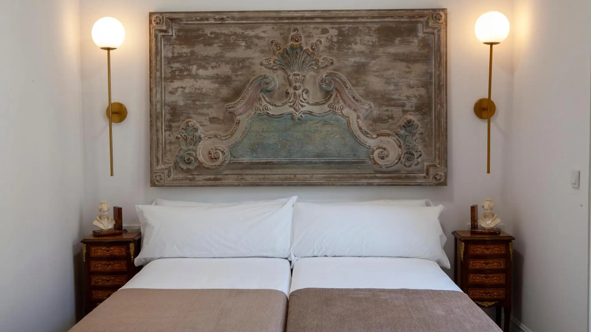 Pries Homes - Little Lotus Málaga