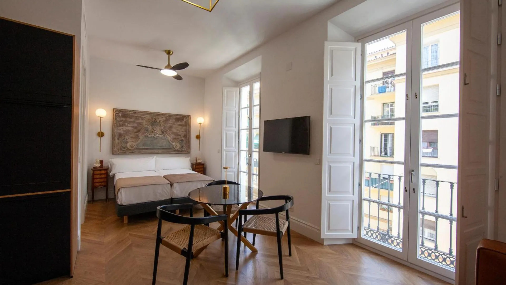 Pries Homes - Little Lotus Málaga 0*,  Espagne